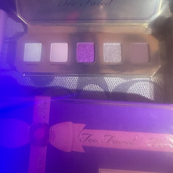 Too faced you're a gem limited edition set - Picture 2 of 8